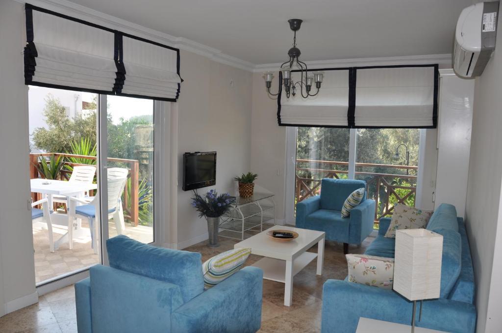 Blue Jasmine Villas Resort 4*